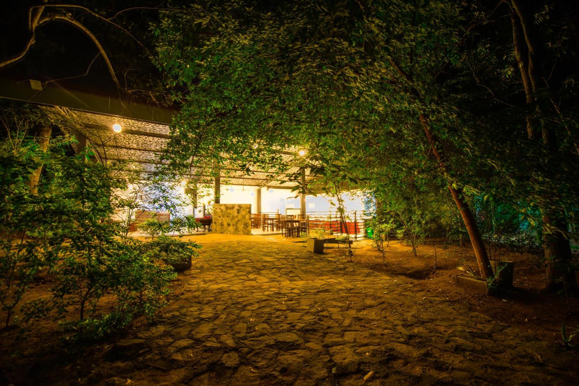 C B S Resort Udawalawe Dış mekan fotoğraf