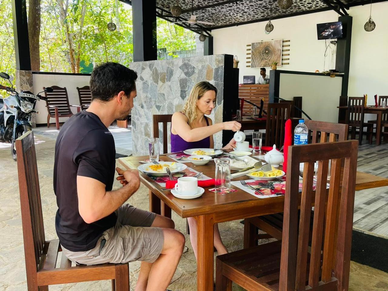 C B S Resort Udawalawe Dış mekan fotoğraf